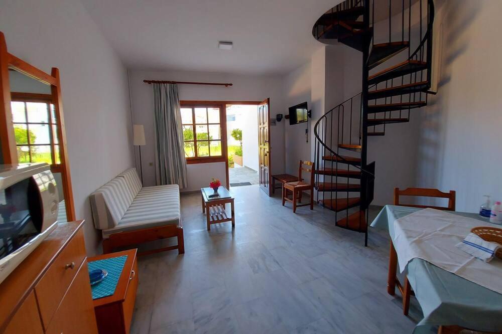 Menelaos Apartments Daratsos Exterior foto